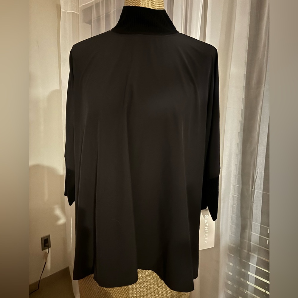 Athleta Mock Neck Top size xxs NWT